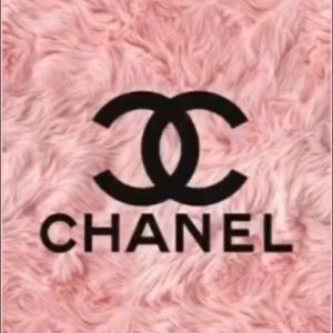 Meet your Posher, Naomi